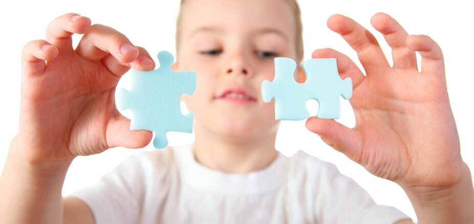 درمان مشکلات رفتاري کودکان با روانشناس کودک