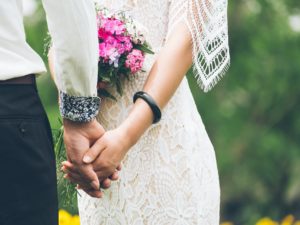 روانشناس ازدواج و زوج درمانی در خانه مهر همراه و هم قدم شما عزیزان است
